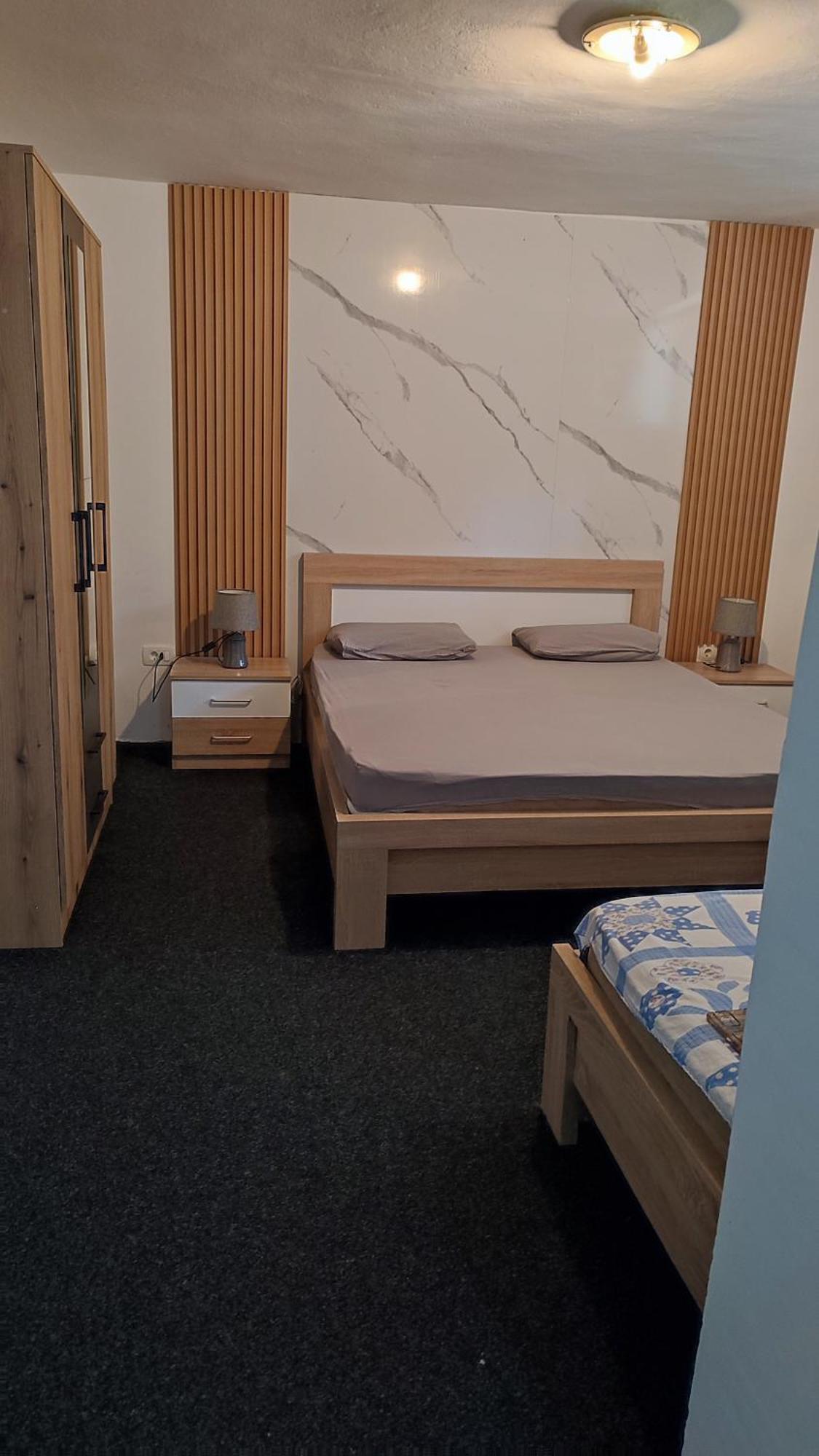 V&J Apartments بودغوريتْسا المظهر الخارجي الصورة