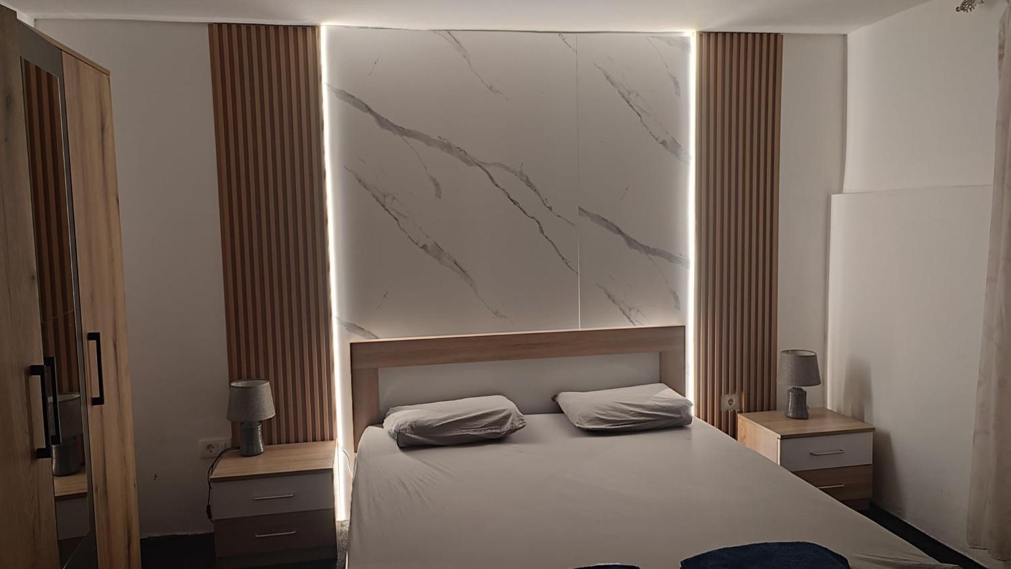 V&J Apartments بودغوريتْسا المظهر الخارجي الصورة